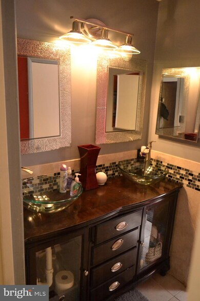 6816 Wynnleigh Rd, Capitol Heights, MD 20743 - photo 7