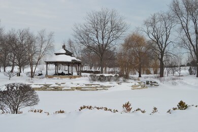 2867 Independence Ave, Glenview, IL 60026 - photo 3