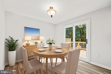 306 Kings Crest Dr, Stafford, VA 22554 - photo 2