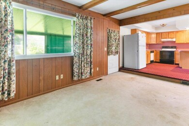 09-Living Area