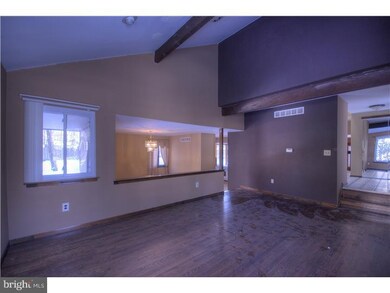 21 Hazelhurst Dr, Voorhees, NJ 08043 - photo 4