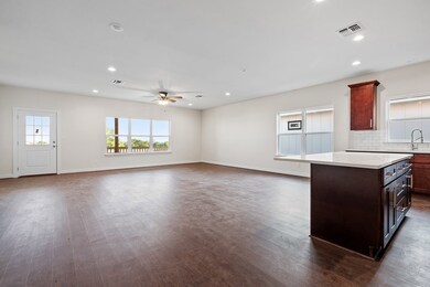 125 Feather Way, Fredericksburg, TX 78624 - photo 2