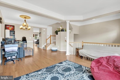 41904 Cinnabar Square, Stone Ridge, VA 20105 - photo 4