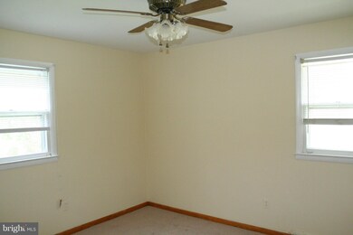 5003 Doppler St, Capitol Heights, MD 20743 - photo 6