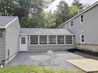 75 Whittier St, Newton, NH 03858 - photo 6