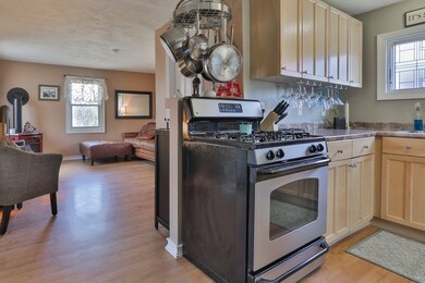 21 Overlook St, Newburyport, MA 01950 - photo 3
