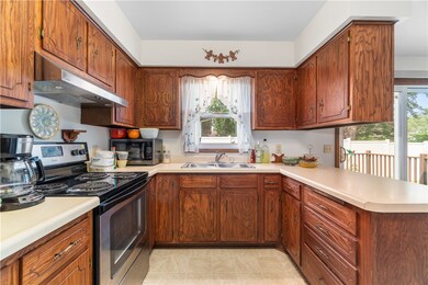 2904 Bobbie St, Eau Claire, WI 54703 - photo 3