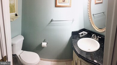 11724 Rosearbor Ct, Germantown, MD 20876 - photo 5