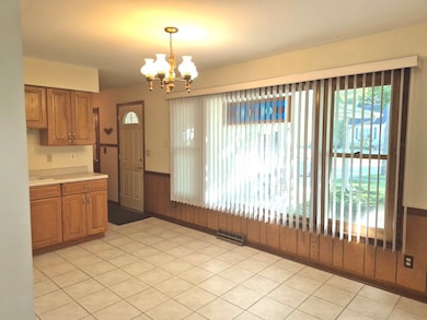 131 E Jackson St, Oswego, IL 60543 - photo 4