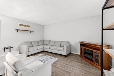 5926 E 129th St, Grandview, MO 64030 - photo 6