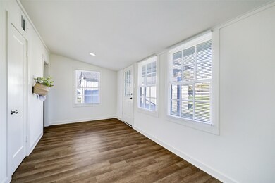 1917 Avenue N, Rosenberg, TX 77471 - photo 3