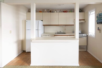 707 Old Montauk Hwy unit B21, Montauk, NY 11954 - photo 6