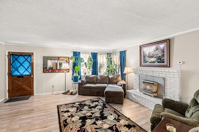 330 SW K St, Grants Pass, OR 97526 - photo 5