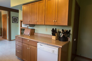 325 N Francis St, Cedar Falls, IA 50613 - photo 4