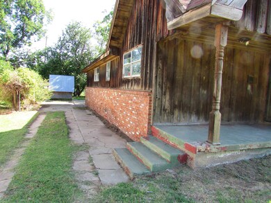 1310 W Hickory Ave, Duncan, OK 73533 - photo 4