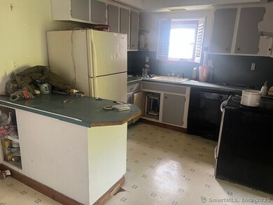 51 N Cliff St, Norwich, CT 06360 - photo 6