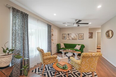 2311 Hewitt Dr, Houston, TX 77018 - photo 4