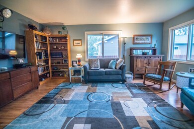 Living Room (2)