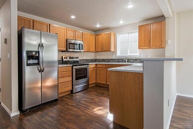 2259 SW 22nd St, Redmond, OR 97756 - photo 6