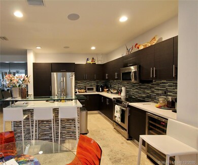 10573 NW 70th Ln, Doral, FL 33178 - photo 7