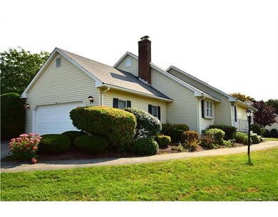 151 Oldefield Farms, Enfield, CT 06082 - photo 2