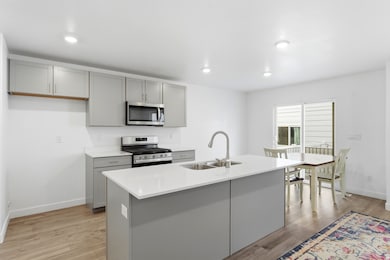 1721 E Eagle View Ln, Eagle Mountain, UT 84005 - photo 7