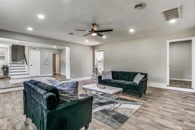 1900 Charleston Dr, Bedford, TX 76022 - photo 5