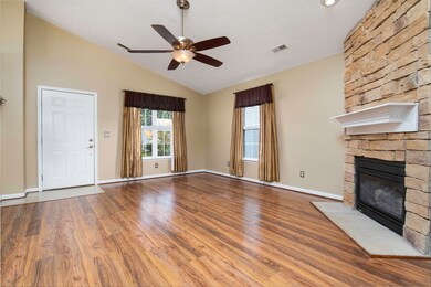 109 Valdez Cir unit 4, Georgetown, KY 40324 - photo 2