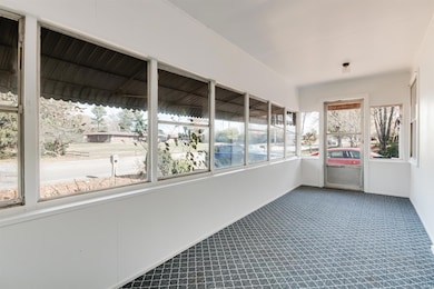 367 W Wolfe St, Sullivan, IN 47882 - photo 6