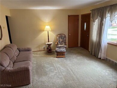 31404 Daniel Dr, Willowick, OH 44095 - photo 5