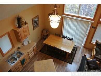 Kitchen & Eating