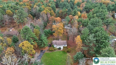 139 Johnny Bee Rd, Dingmans Ferry, PA 18328 - photo 3