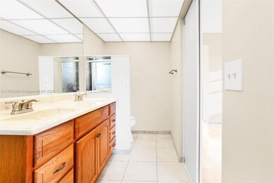 Bathroom  Suit