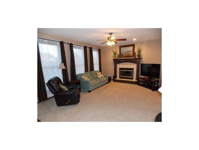 BIG WINDOWS IN LIVING ROOM AREA