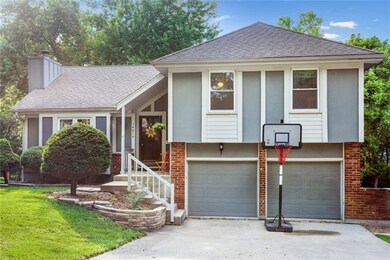 14814 W 93rd St, Lenexa, KS 66215 - photo 2