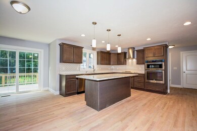 90 Devonshire Way, Lancaster, MA 01523 - photo 5