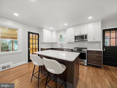 630 N Edison St, Arlington, VA 22203 - photo 4