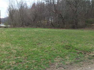 Easy build site with almost 1/2 acre of mostly lev