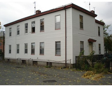 6 Reeds Ct, Somerville, MA 02145 - photo 3