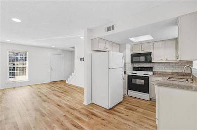 126 Du Rhu Dr unit C, Mobile, AL 36608 - photo 4