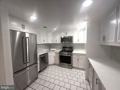 606 Cooper Landing Rd unit B-2K, Cherry Hill, NJ 08002 - photo 5