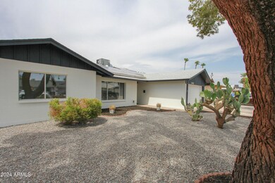 3442 W Hearn RD-5