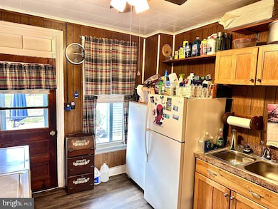 153 N Front St, Newport, PA 17074 - photo 7