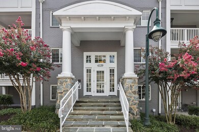 4129 S Four Mile Run Dr unit 401, Arlington, VA 22204 - photo 2