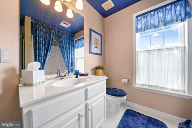 122 Violet Dr, Kennett Square, PA 19348 - photo 5