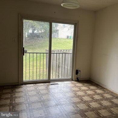 2024 S Anvil Ln, Temple Hills, MD 20748 - photo 4