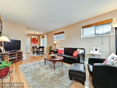 6728 Kenyon Dr, Alexandria, VA 22307 - photo 4
