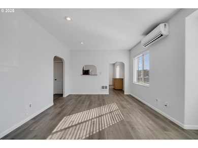 315 Birch Ave, Tillamook, OR 97141 - photo 7