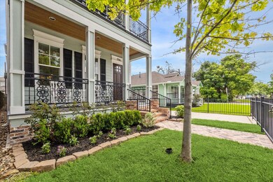 704a E 25th St, Houston, TX 77008 - photo 2