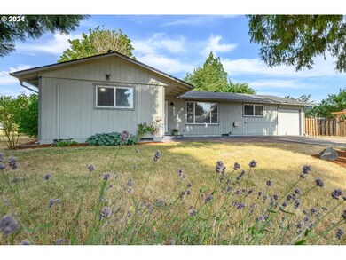 326 NW Washington St, Sheridan, OR 97378 - photo 2